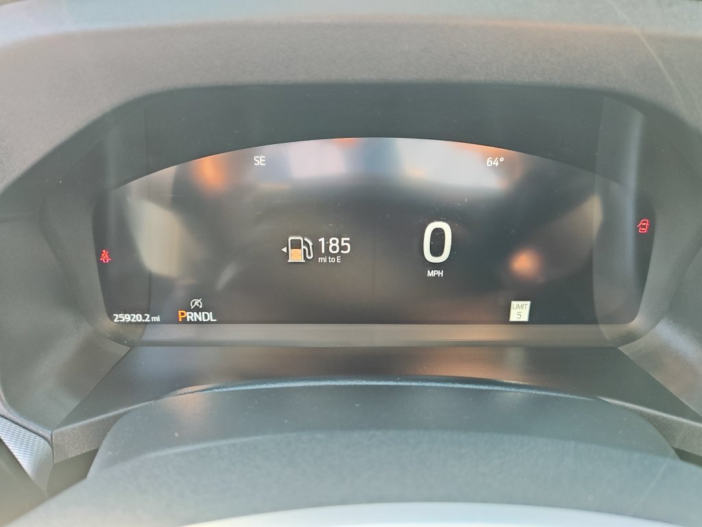 Used 2025 Ford Explorer Active AWD/4WD image 18