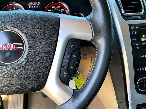 Used 2011 GMC Acadia SLT FWD image 23