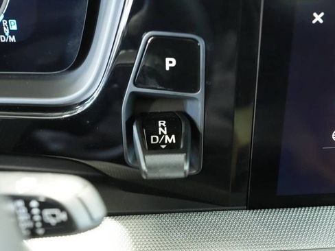 Certified 2025 Porsche Cayenne S AWD/4WD image 17