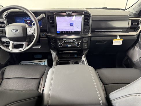 New 2026 Ford F250 Lariat w/ Black Appearance Package AWD/4WD image 9