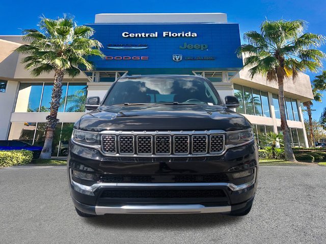 Used 2023 Jeep Grand Wagoneer L Series II AWD/4WD image 3