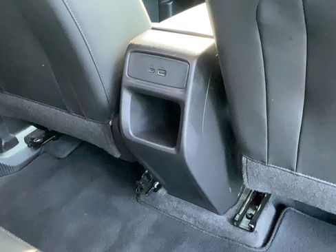 Used 2025 Chevrolet Trax LT FWD image 22