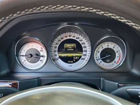 Used 2013 Mercedes-Benz GLK 350 2WD image 24
