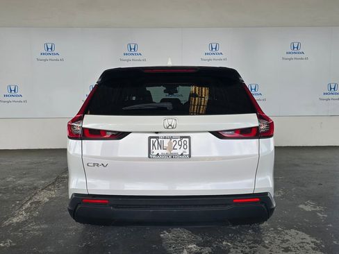 Used 2025 Honda CR-V LX image 5