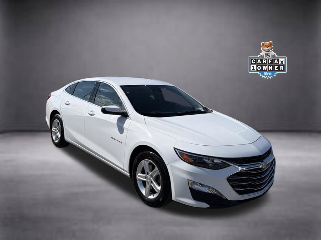 Used 2024 Chevrolet Malibu LT FWD image 2