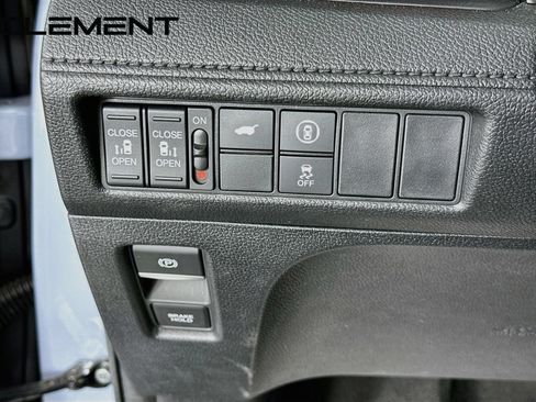 Used 2024 Honda Odyssey Sport image 13