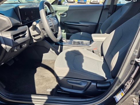 Used 2025 Kia K4 FWD image 5