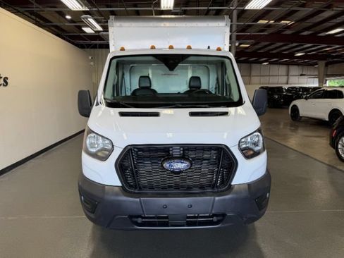 Used 2022 Ford Transit 350 DRW RWD image 8