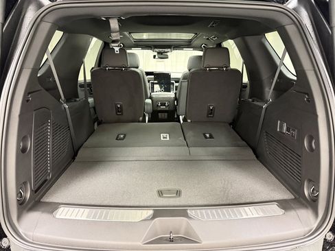 New 2026 GMC Yukon AT4 w/ LPO, Floor Liner Package image 6