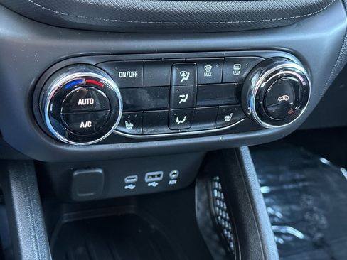 Used 2021 Chevrolet TrailBlazer LT w/ Convenience Package AWD/4WD image 19