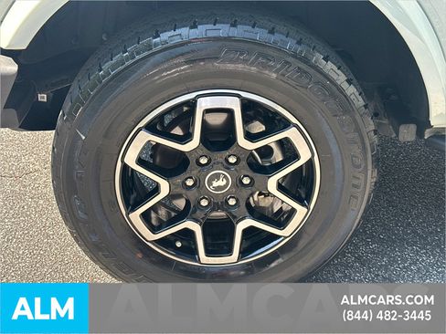 Used 2022 Ford Bronco Outer Banks AWD/4WD image 12