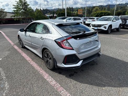Used 2018 Honda Civic EX image 4