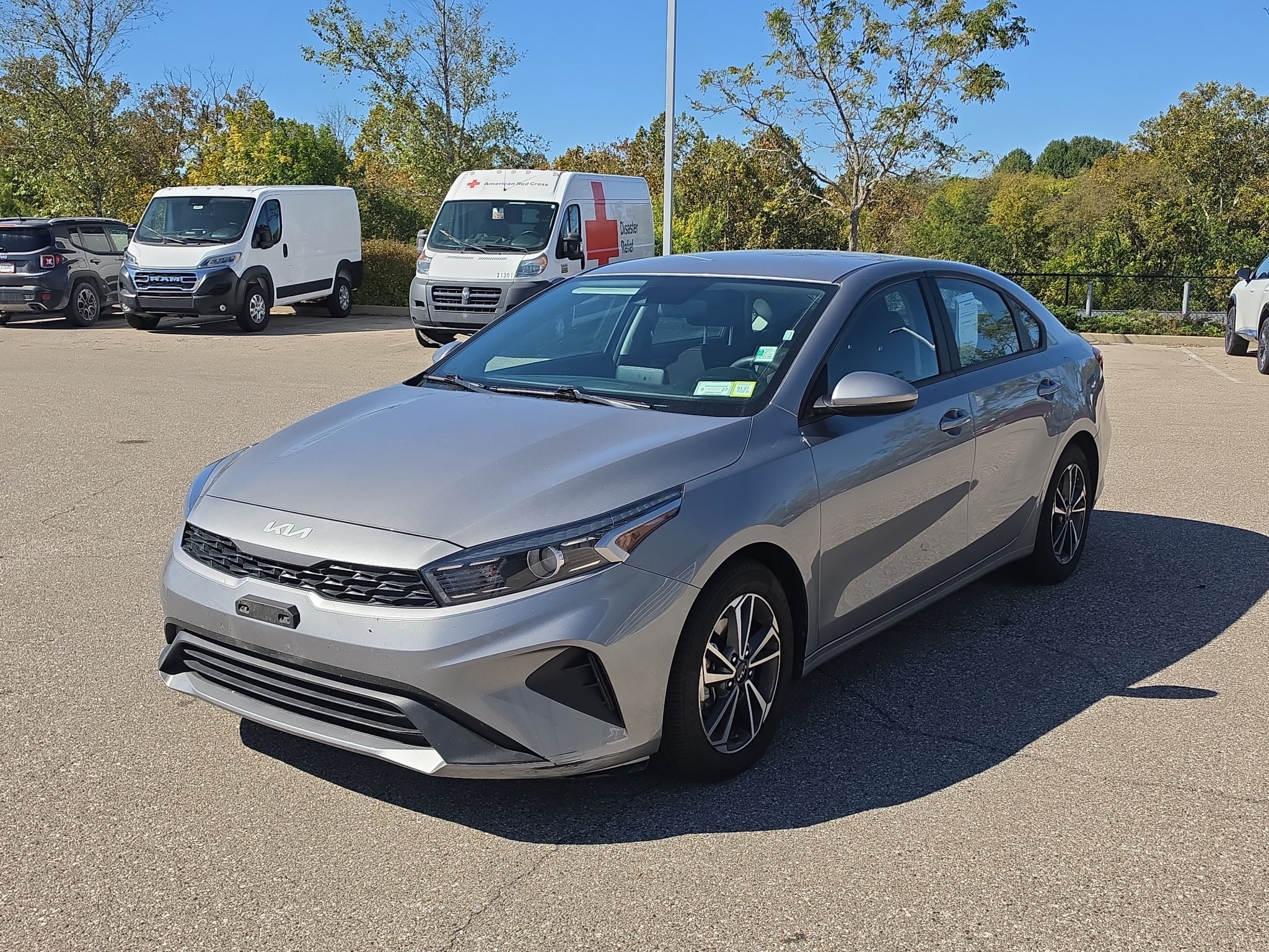 Used 2023 Kia Forte LXS FWD image 3