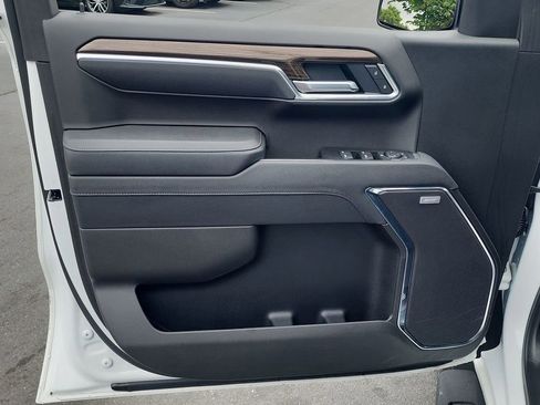 Certified 2025 Chevrolet Silverado 1500 LT Trail Boss w/ Convenience Package II AWD/4WD image 22