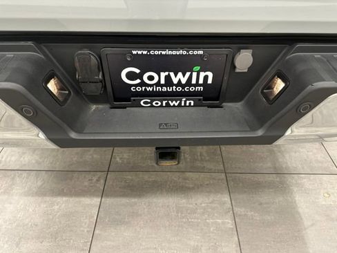 Certified 2023 Ford F150 Lariat w/ Equipment Group 502A High image 21