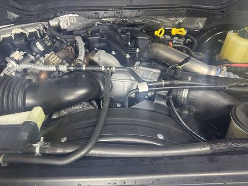 Certified 2019 Ford F350 Platinum w/ Platinum Ultimate Package image 9