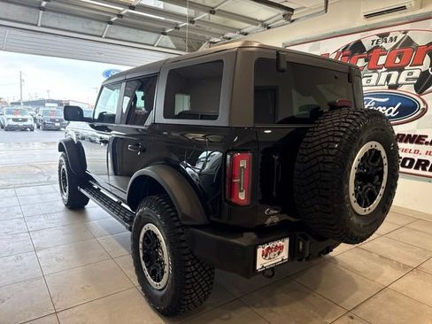 Used 2023 Ford Bronco Outer Banks w/ Sasquatch Package AWD/4WD image 7