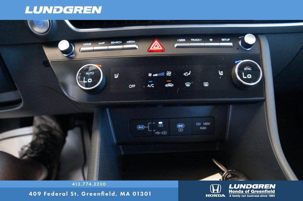Used 2025 Hyundai Sonata SEL FWD image 25