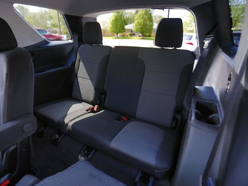 Used 2019 Chevrolet Traverse LT FWD image 8