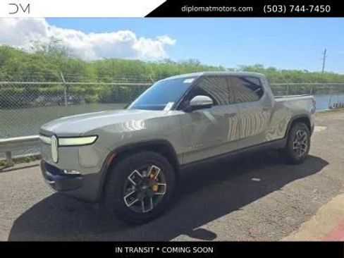 Used 2024 Rivian R1T Adventure AWD/4WD image 1