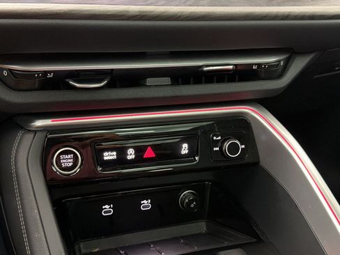 Certified 2025 Audi Q5 Premium w/ Premium Plus AWD/4WD image 19