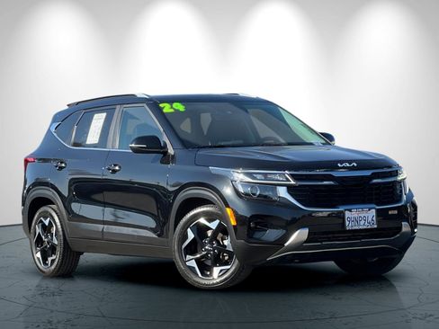 Used 2024 Kia Seltos EX image 2
