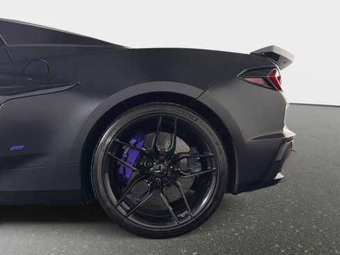 Used 2025 Chevrolet Corvette Z06 RWD image 15