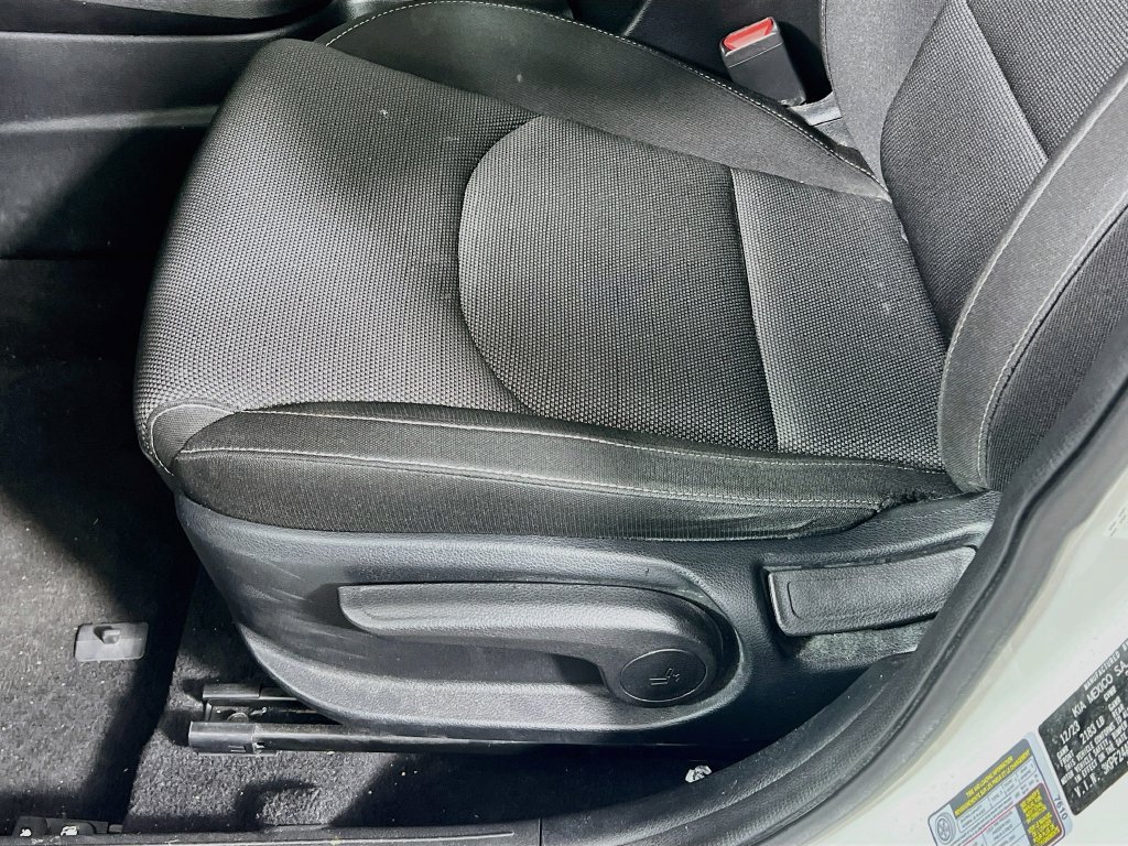 Certified 2024 Kia Forte LXS w/ LXS Technology Package FWD image 12