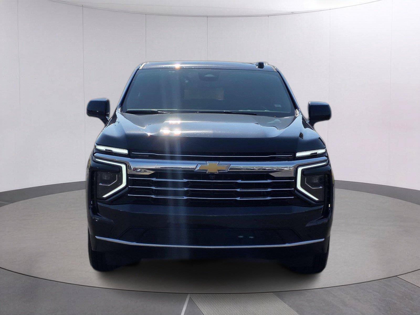 Used 2025 Chevrolet Tahoe LT RWD image 2