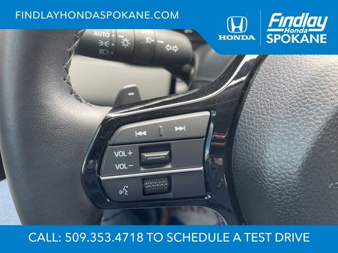 Used 2025 Honda Pilot Elite image 17