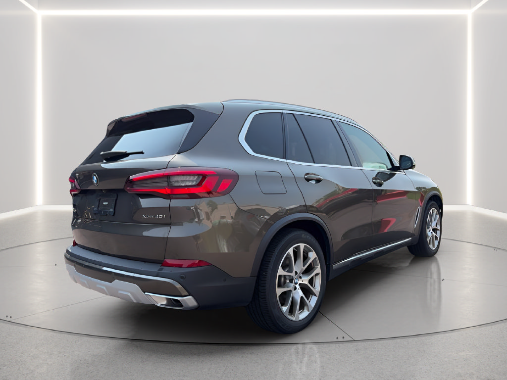 Used 2023 BMW X5 xDrive40i w/ Premium Package AWD/4WD image 8