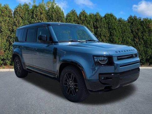 Used 2026 Land Rover Defender 110 X-Dynamic SE AWD/4WD image 3