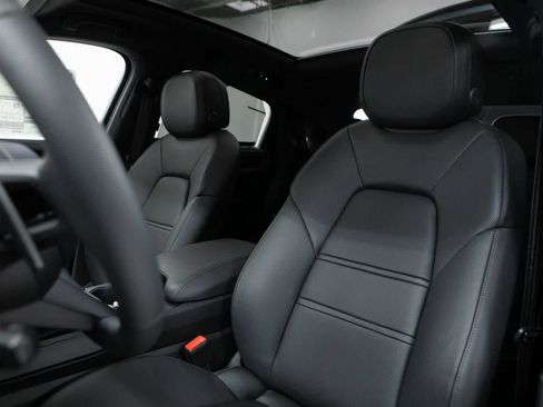 New 2026 Porsche Cayenne Coupe image 5