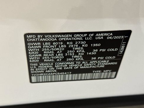 Used 2023 Volkswagen Atlas SE w/ Black Wheel Package image 28