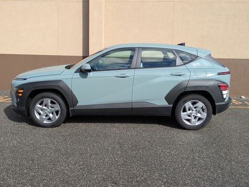 New 2026 Hyundai Kona SE image 9