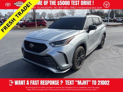 Used 2023 Toyota Highlander XSE