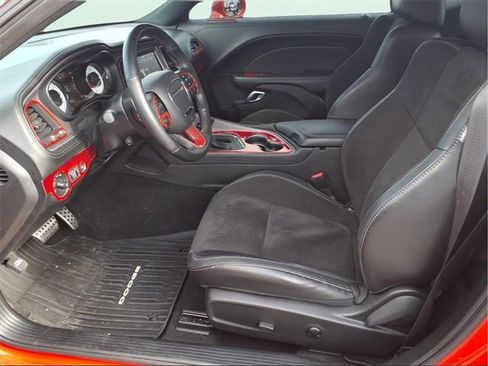 Used 2023 Dodge Challenger R/T w/ Plus Package image 7