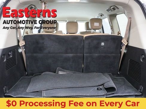 Used 2024 Nissan Armada SV RWD image 9