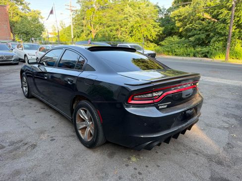 Used 2015 Dodge Charger SE w/ Sport Appearance Group RWD image 13