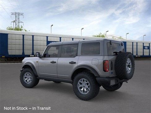 New 2025 Ford Bronco Badlands image 4
