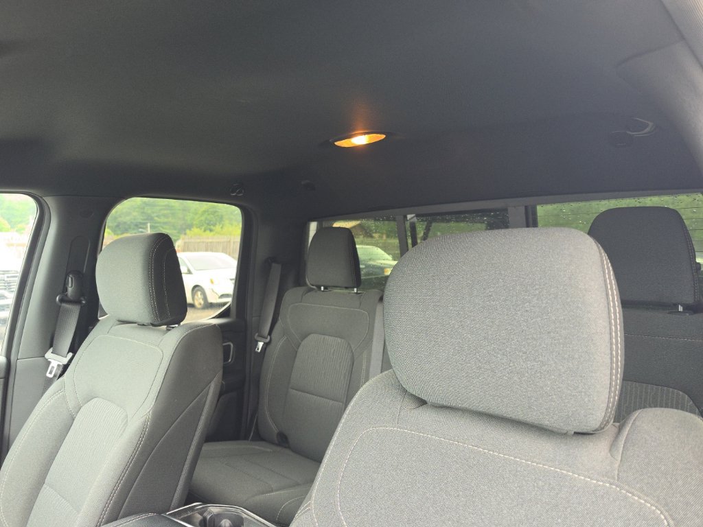 Used 2021 RAM 1500 Big Horn AWD/4WD image 10