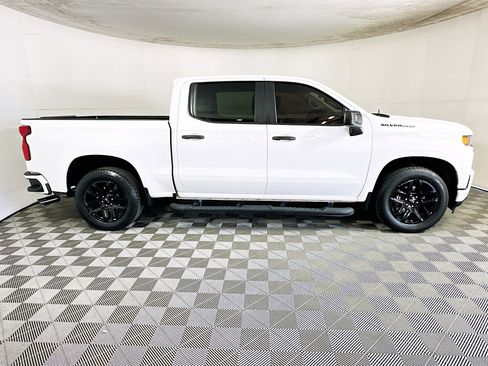 Used 2022 Chevrolet Silverado 1500 Custom w/ Rally Edition image 2