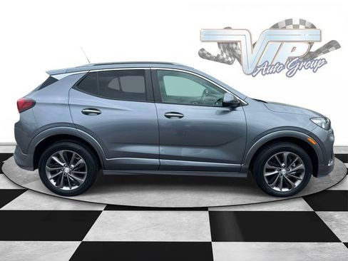 Used 2022 Buick Encore GX Select w/ Experience Buick Package AWD/4WD image 3
