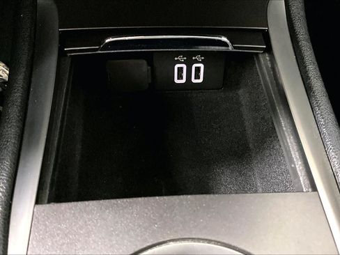 Used 2016 Lincoln MKC Select w/ Select Plus Package FWD image 32