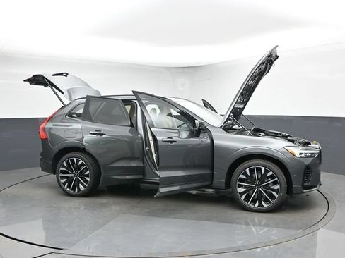 New 2026 Volvo XC60 T8 Ultra w/ Protection Package Premier AWD/4WD image 55