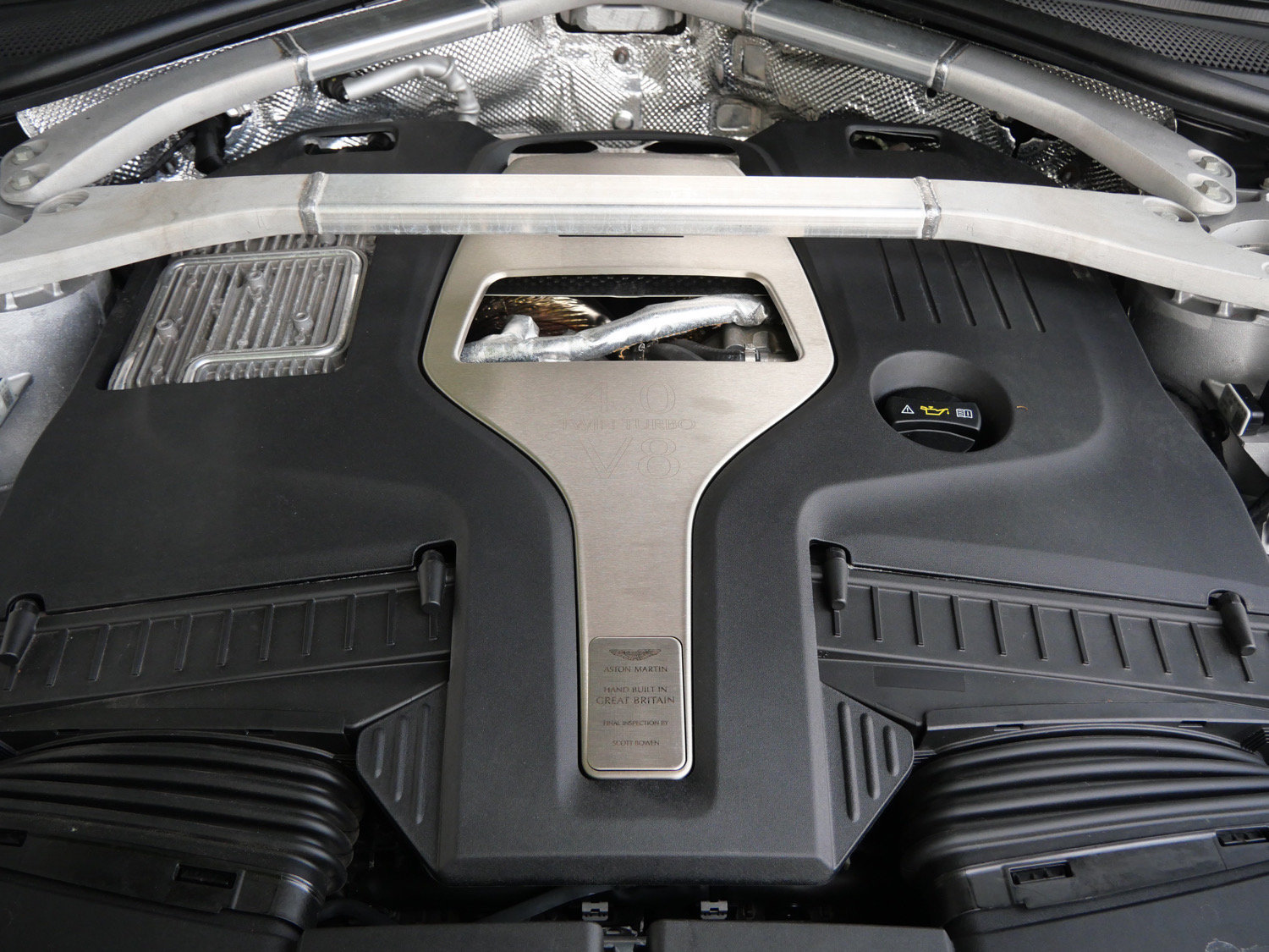 Used 2023 Aston Martin DBX AWD/4WD image 21
