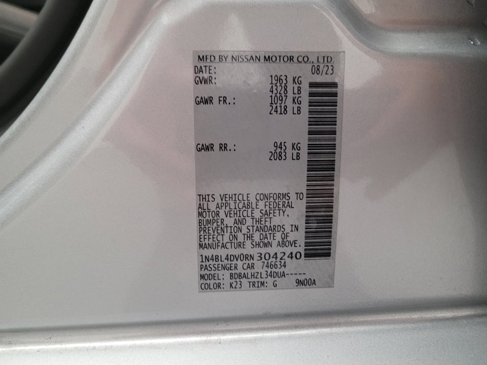 Used 2024 Nissan Altima 2.5 SV FWD image 33