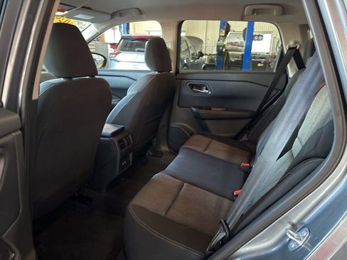 Certified 2026 Nissan Rogue SV AWD/4WD image 13