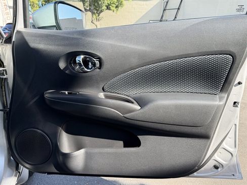 Used 2015 Nissan Versa Note SV FWD image 33