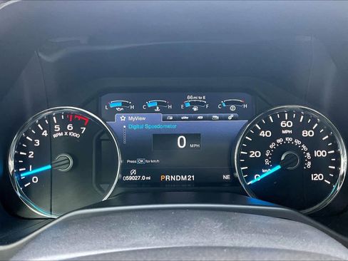 Used 2016 Ford F150 Lariat image 25